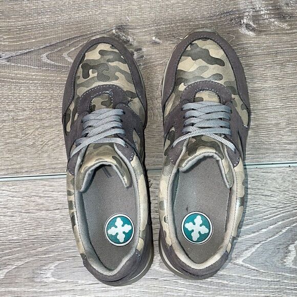 Charleston Shoe Co Chewie Gray Camouflage Women’s Size 7 Fashion Sneakers - Picture 5 of 11